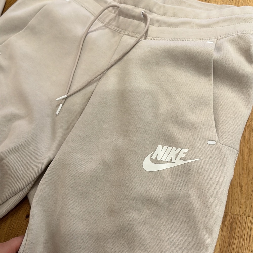 Nike Beige Track Pants - Picture 4 of 4